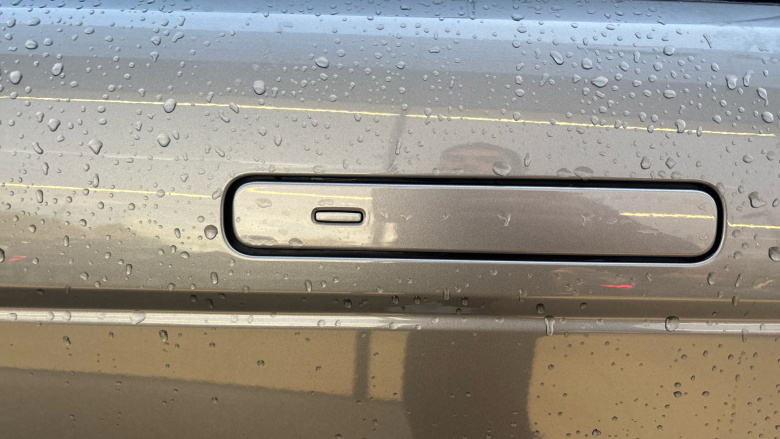 Land Rover Range Rover Evoque 2.0 D200 R-Dynamic SE 5dr Auto Diesel Hatchback